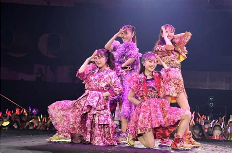 Momoiro Clover Z İstanbul Konseri: Japon Pop Müziğinin Yeni Çağının Kapısını Aralıyor!